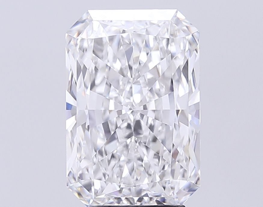 Loose Diamond - RADIANT 5.27ct D VVS2: Loose Diamond - RADIANT 5.27ct D VVS2 Source: This is a real non-mined Diamond that has been grown in a lab Shape: RADIANT Carats: 5.27 Color: D Clarity: VVS2 Certification: IGI Additional images avai