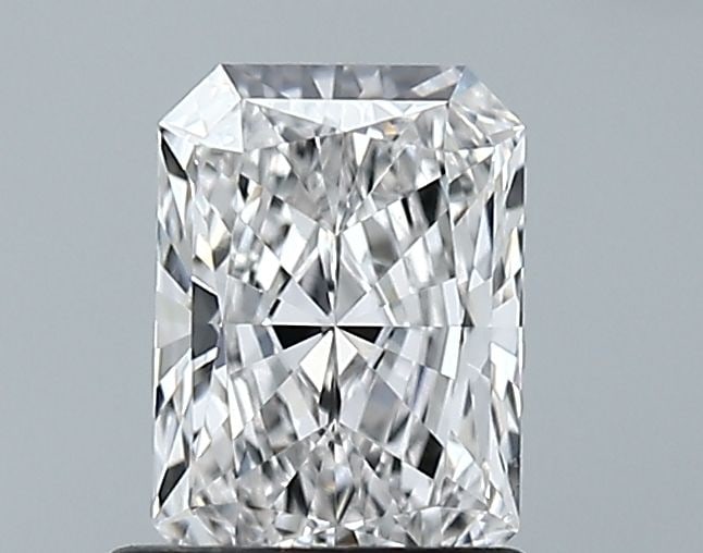 Loose Diamond - RADIANT 1.02ct F VVS1: Loose Diamond - RADIANT 1.02ct F VVS1 Source: This is a real non-mined Diamond that has been grown in a lab Shape: RADIANT Carats: 1.02 Color: F Clarity: VVS1 Certification: GIA Video: