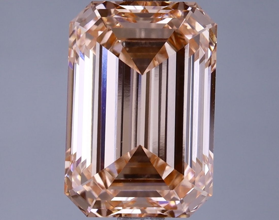 Loose Diamond - EMERALD 2.93ct Fancy Intense Pink VS1: Loose Diamond - EMERALD 2.93ct Fancy Intense Pink VS1 Source: This is a real non-mined Diamond that has been grown in a lab Shape: EMERALD Carats: 2.93 Color: Fancy Intense Pink Certification: IGI Vid