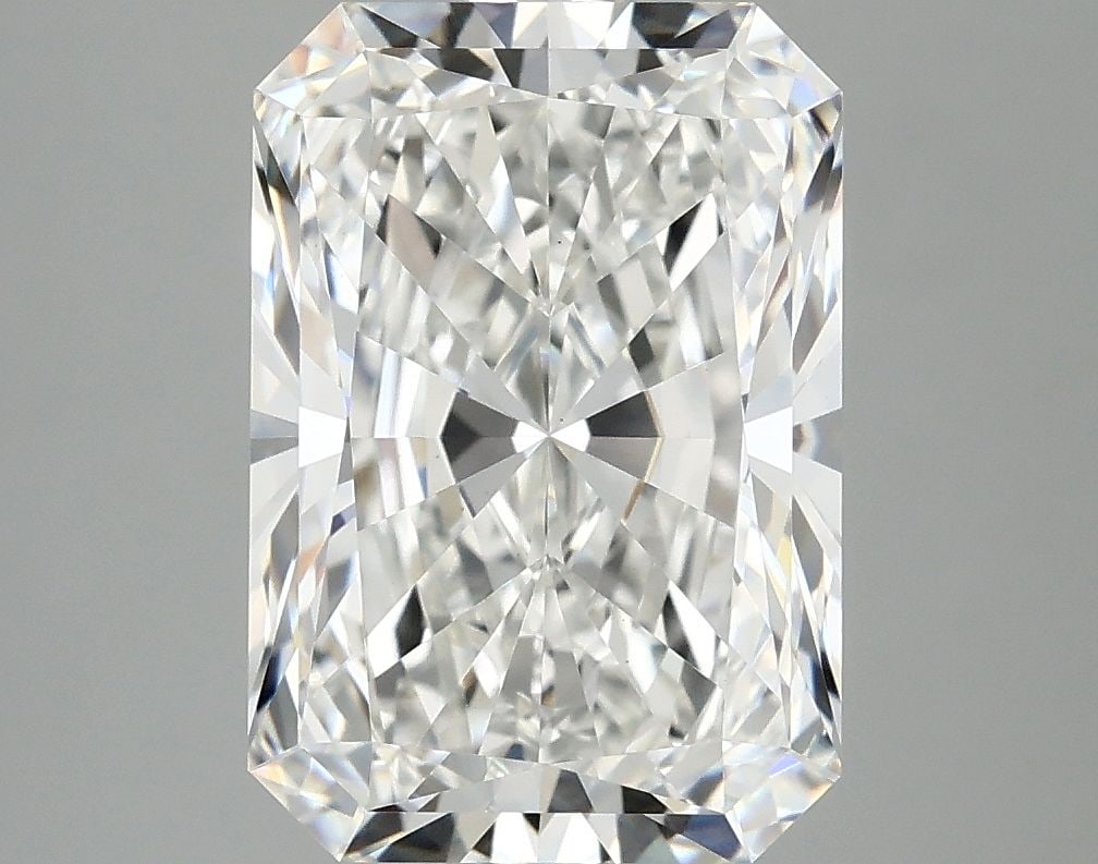 Loose Diamond - RADIANT 4.1ct E VS1: Loose Diamond - RADIANT 4.1ct E VS1 Source: This is a real non-mined Diamond that has been grown in a lab Shape: RADIANT Carats: 4.1 Color: E Clarity: VS1 Certification: IGI Video: