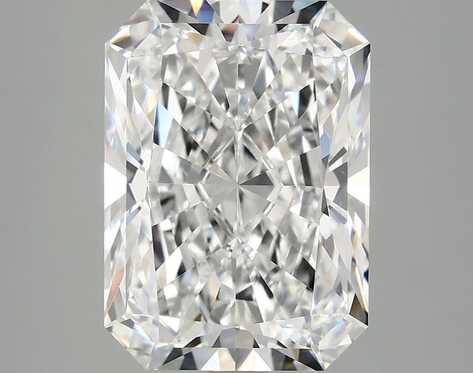 Loose Diamond - RADIANT 4.13ct D VS1: Loose Diamond - RADIANT 4.13ct D VS1 Source: This is a real non-mined Diamond that has been grown in a lab Shape: RADIANT Carats: 4.13 Color: D Clarity: VS1 Certification: IGI Video:
