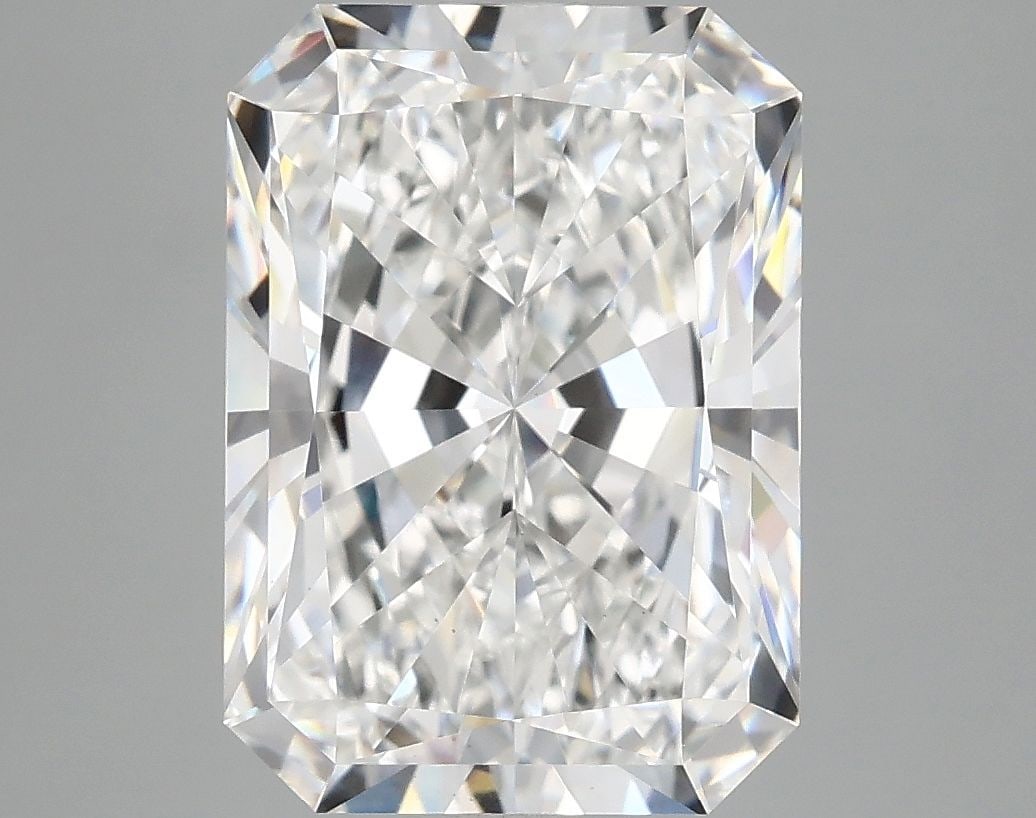 Loose Diamond - RADIANT 4.98ct E VS1: Loose Diamond - RADIANT 4.98ct E VS1 Source: This is a real non-mined Diamond that has been grown in a lab Shape: RADIANT Carats: 4.98 Color: E Clarity: VS1 Certification: IGI Video: