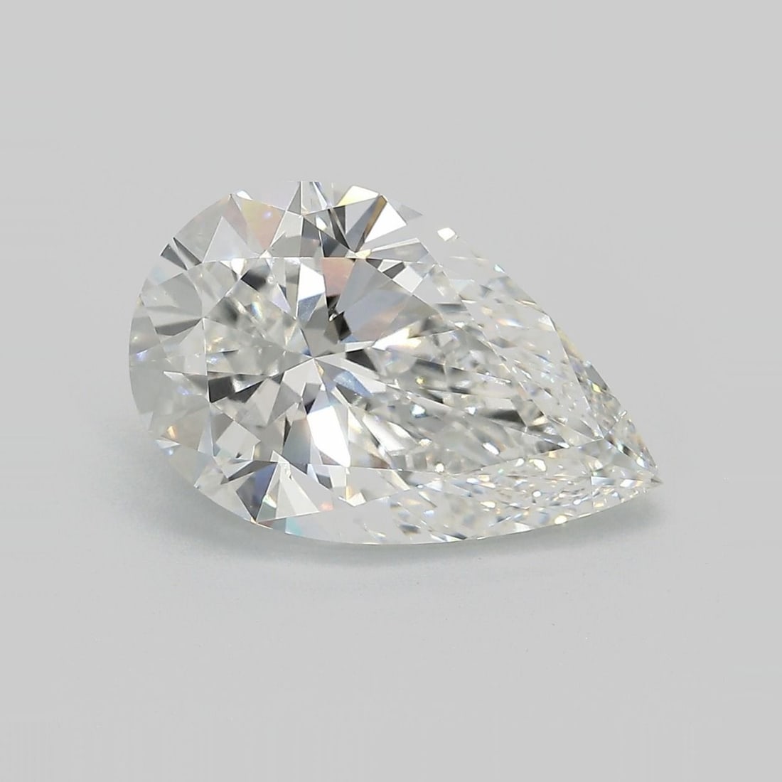 Loose Diamond - PEAR 4.59ct E VVS2: Loose Diamond - PEAR 4.59ct E VVS2 Source: This is a real non-mined Diamond that has been grown in a lab Shape: PEAR Carats: 4.59 Color: E Clarity: VVS2 Certification: IGI Video: