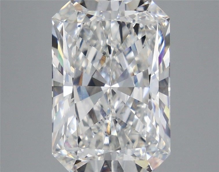 Loose Diamond - RADIANT 5.76ct E VVS2: Loose Diamond - RADIANT 5.76ct E VVS2 Source: This is a real non-mined Diamond that has been grown in a lab Shape: RADIANT Carats: 5.76 Color: E Clarity: VVS2 Certification: IGI Video: