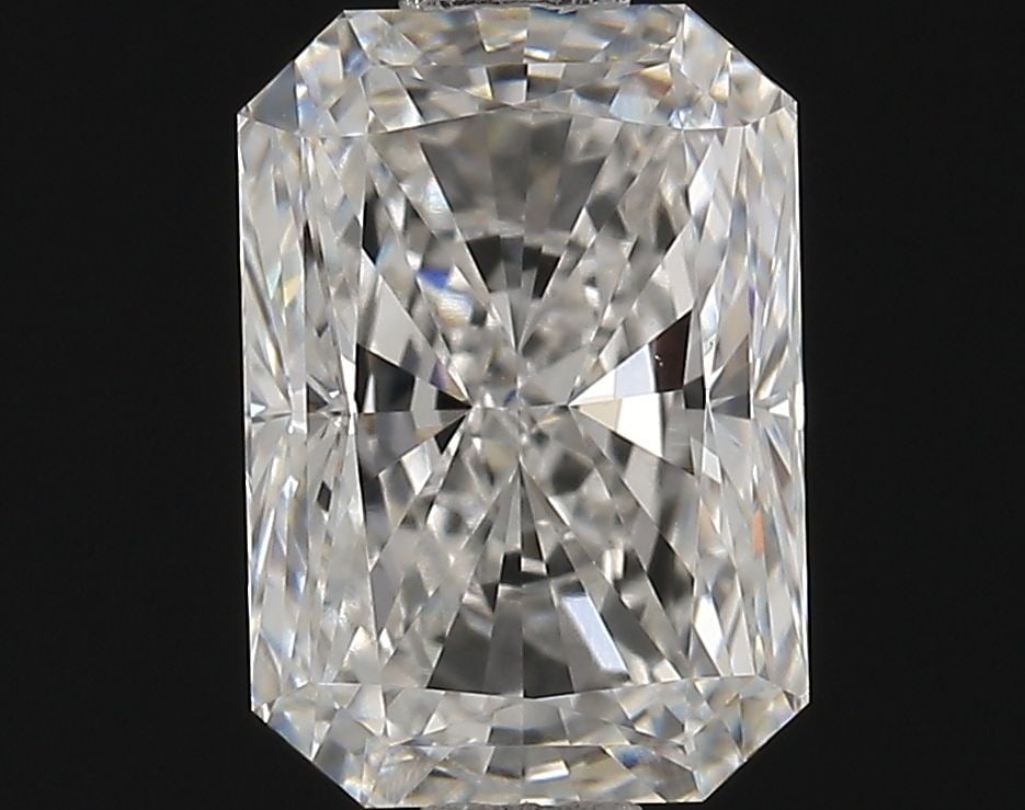 Loose Diamond - RADIANT 1.67ct F VVS1: Loose Diamond - RADIANT 1.67ct F VVS1 Source: This is a real non-mined Diamond that has been grown in a lab Shape: RADIANT Carats: 1.67 Color: F Clarity: VVS1 Certification: GIA Video: