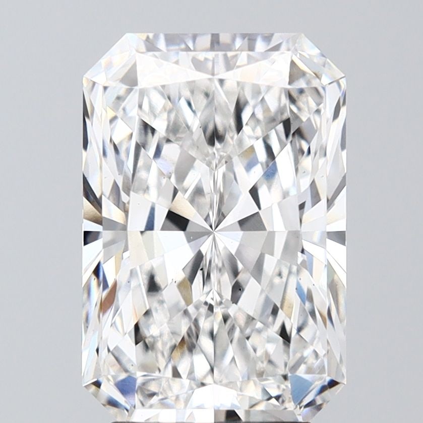 Loose Diamond - RADIANT 3.87ct D VS2: Loose Diamond - RADIANT 3.87ct D VS2 Source: This is a real non-mined Diamond that has been grown in a lab Shape: RADIANT Carats: 3.87 Color: D Clarity: VS2 Certification: IGI Video: