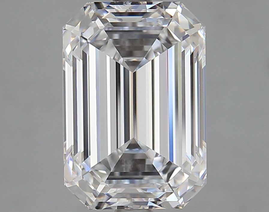 Loose Diamond - EMERALD 4.56ct D FL: Loose Diamond - EMERALD 4.56ct D FL Source: This is a real non-mined Diamond that has been grown in a lab Shape: EMERALD Carats: 4.56 Color: D Clarity: FL Certification: IGI Video:
