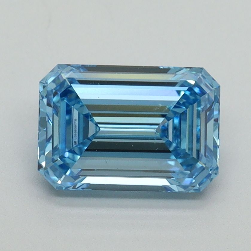 Loose Diamond - EMERALD 1.56ct Fancy Vivid Blue VS2: Loose Diamond - EMERALD 1.56ct Fancy Vivid Blue VS2 Source: This is a real non-mined Diamond that has been grown in a lab Shape: EMERALD Carats: 1.56 Color: Fancy Vivid Blue Certification: IGI Video:
