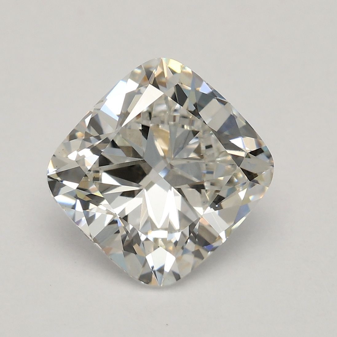 Loose Diamond - CUSHION BRILLIANT 2.11ct G VS1: Loose Diamond - CUSHION BRILLIANT 2.11ct G VS1 Source: This is a real non-mined Diamond that has been grown in a lab Shape: CUSHION BRILLIANT Carats: 2.11 Color: G Clarity: VS1 Certification: IGI Vide