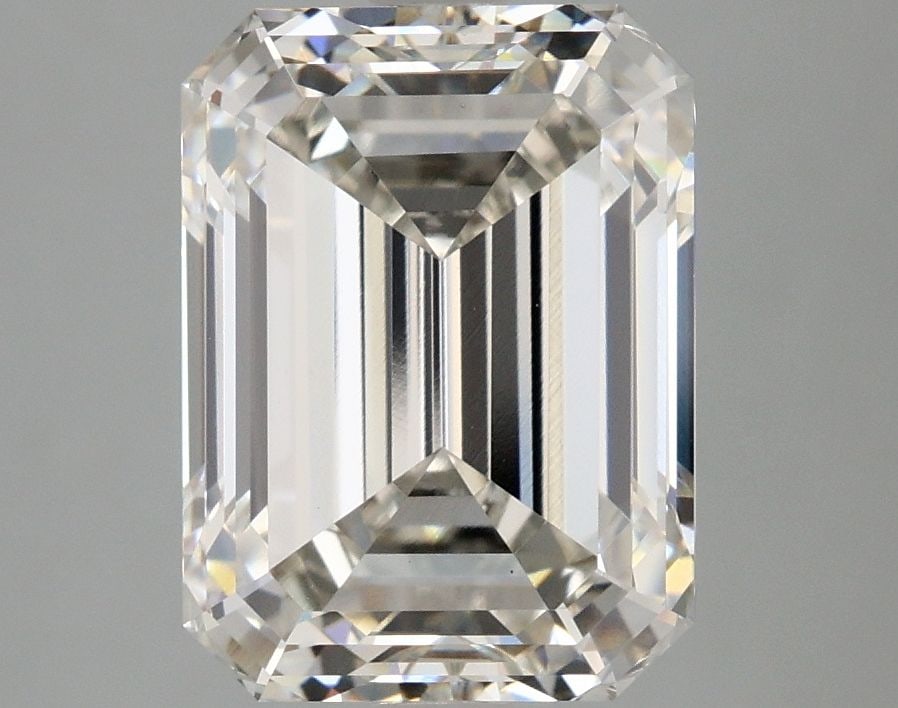 Loose Diamond - EMERALD 4.07ct H VVS2: Loose Diamond - EMERALD 4.07ct H VVS2 Source: This is a real non-mined Diamond that has been grown in a lab Shape: EMERALD Carats: 4.07 Color: H Clarity: VVS2 Certification: IGI Video: