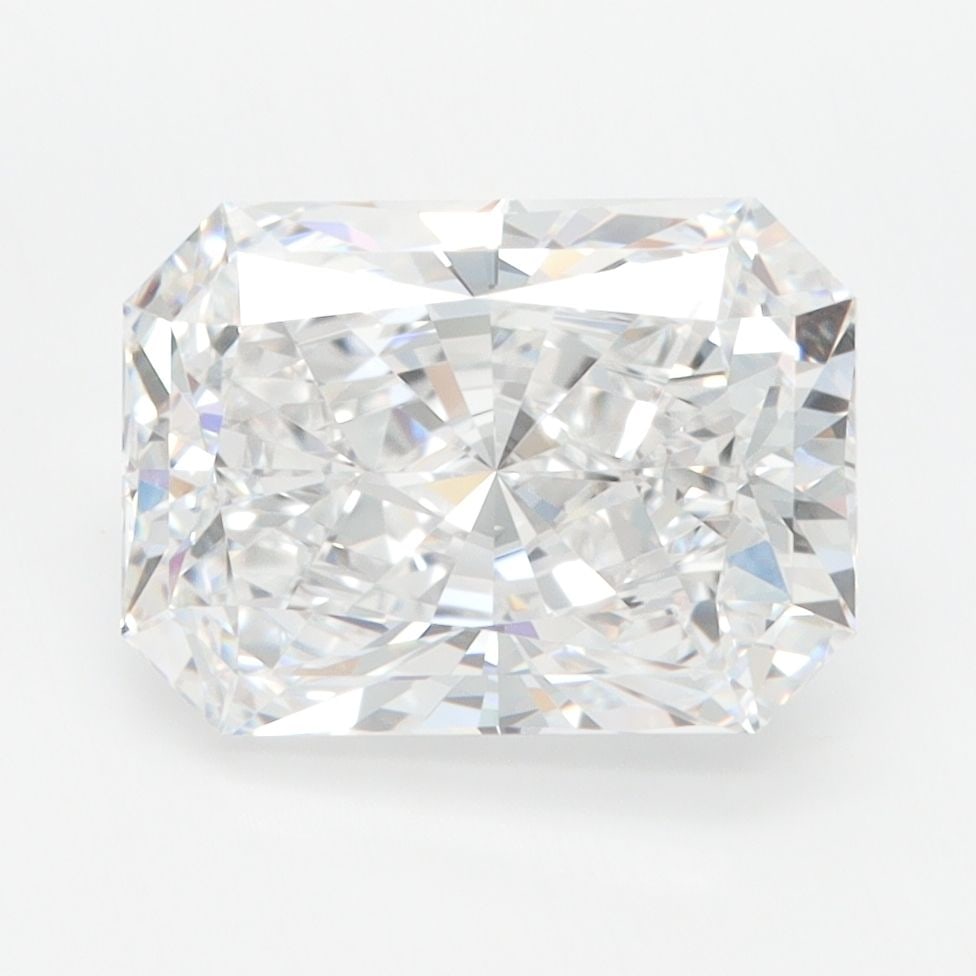 Loose Diamond - RADIANT 3.1ct D VVS1: Loose Diamond - RADIANT 3.1ct D VVS1 Source: This is a real non-mined Diamond that has been grown in a lab Shape: RADIANT Carats: 3.1 Color: D Clarity: VVS1 Certification: IGI Video: