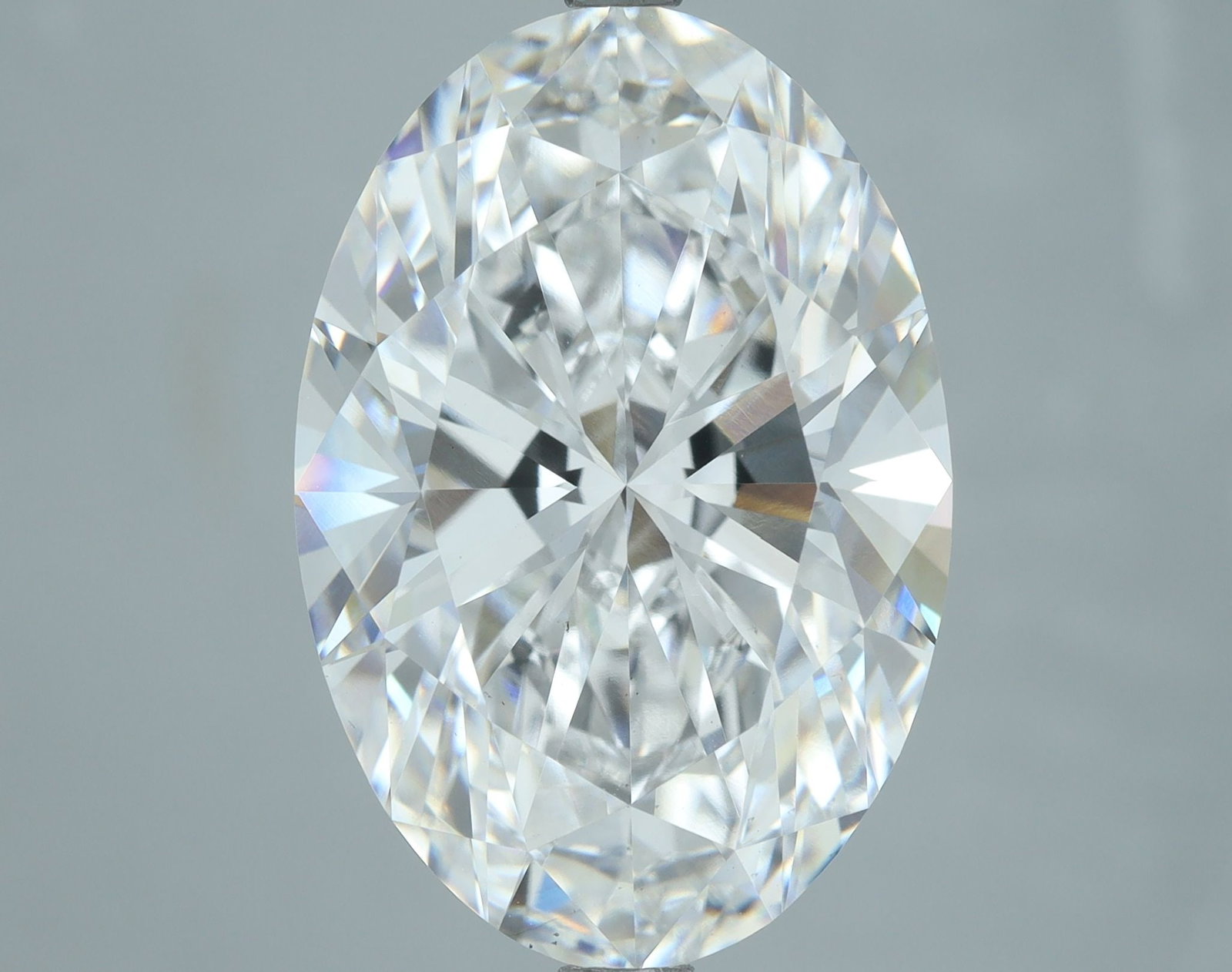 Loose Diamond - OVAL 7.75ct E VS1: Loose Diamond - OVAL 7.75ct E VS1 Source: This is a real non-mined Diamond that has been grown in a lab Shape: OVAL Carats: 7.75 Color: E Clarity: VS1 Certification: IGI Video: