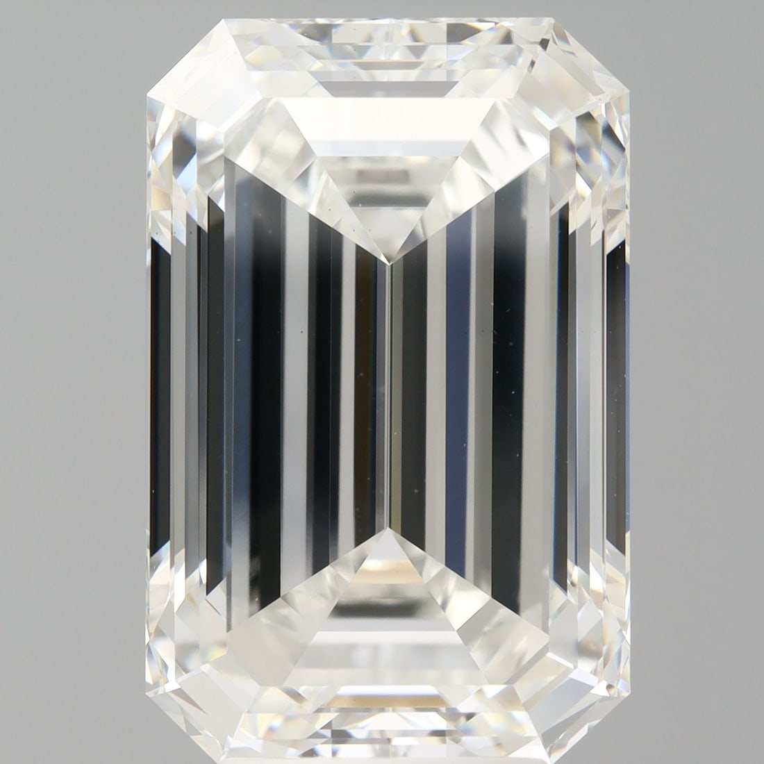 Loose Diamond - EMERALD 6.57ct F VS1: Loose Diamond - EMERALD 6.57ct F VS1 Source: This is a real non-mined Diamond that has been grown in a lab Shape: EMERALD Carats: 6.57 Color: F Clarity: VS1 Certification: IGI Video: Video Link