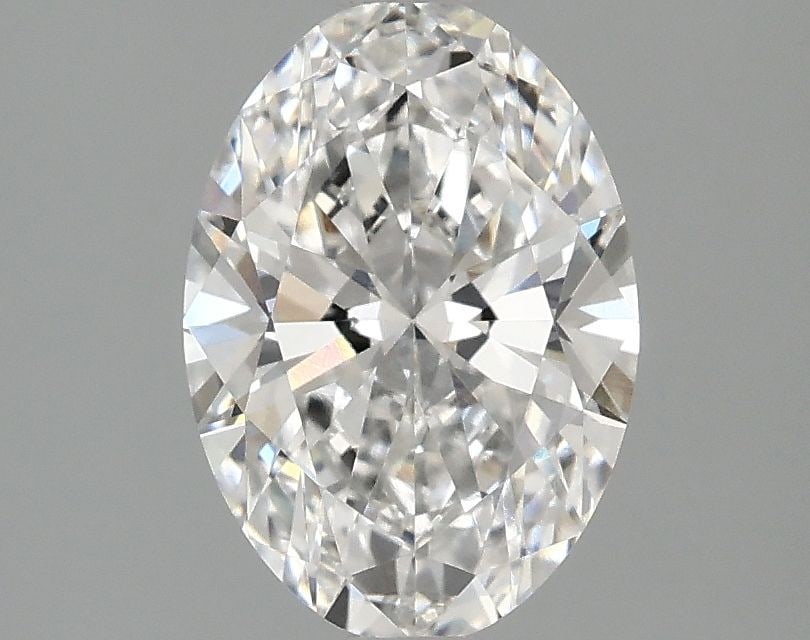 Loose Diamond - OVAL 1.53ct E VVS2: Loose Diamond - OVAL 1.53ct E VVS2 Source: This is a real non-mined Diamond that has been grown in a lab Shape: OVAL Carats: 1.53 Color: E Clarity: VVS2 Certification: IGI Additional images available 
