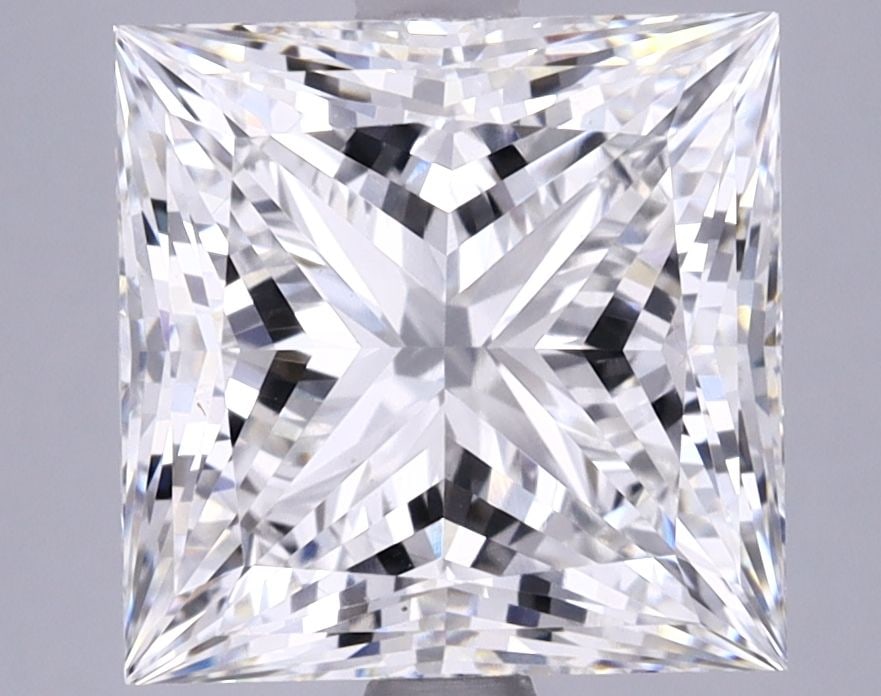 Loose Diamond - PRINCESS 4.6ct G VVS2: Loose Diamond - PRINCESS 4.6ct G VVS2 Source: This is a real non-mined Diamond that has been grown in a lab Shape: PRINCESS Carats: 4.6 Color: G Clarity: VVS2 Certification: GIA Video: