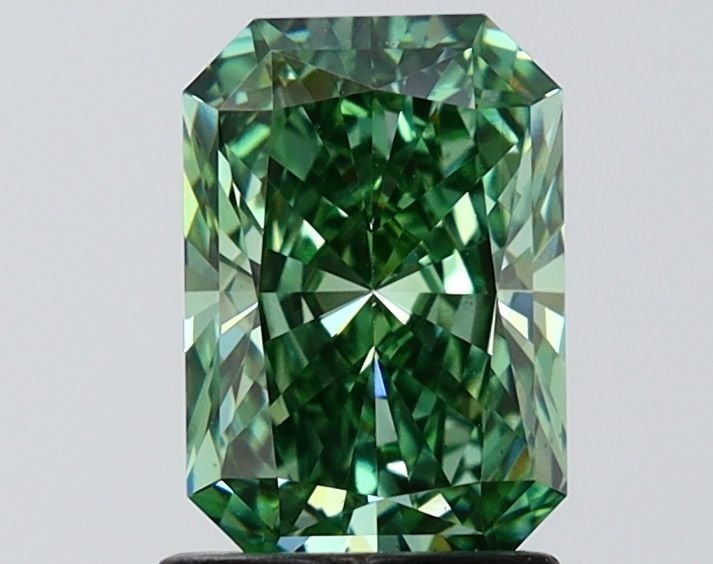 Loose Diamond - RADIANT 1.5ct Fancy Vivid Green VS2: Loose Diamond - RADIANT 1.5ct Fancy Vivid Green VS2 Source: This is a real non-mined Diamond that has been grown in a lab Shape: RADIANT Carats: 1.5 Color: Fancy Vivid Green Certification: IGI Video: