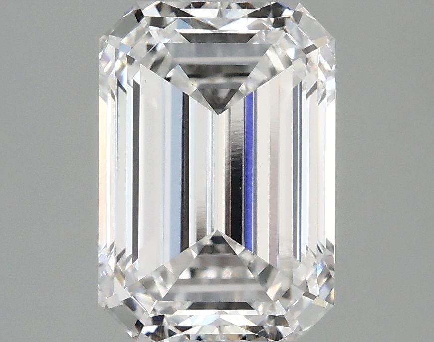 Loose Diamond - EMERALD 3.05ct E VS1: Loose Diamond - EMERALD 3.05ct E VS1 Source: This is a real non-mined Diamond that has been grown in a lab Shape: EMERALD Carats: 3.05 Color: E Clarity: VS1 Certification: IGI Video:
