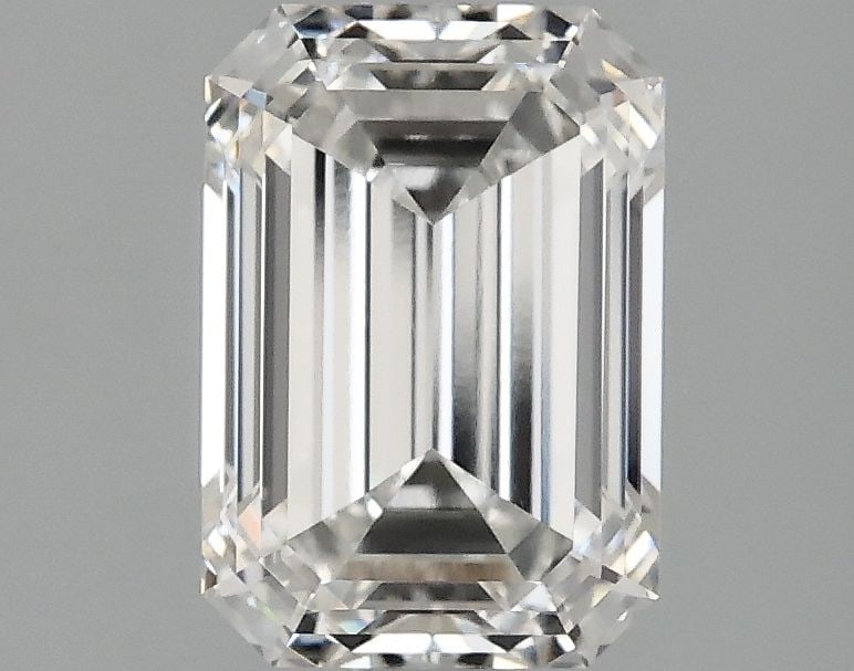Loose Diamond - EMERALD 2.1ct F VVS2: Loose Diamond - EMERALD 2.1ct F VVS2 Source: This is a real non-mined Diamond that has been grown in a lab Shape: EMERALD Carats: 2.1 Color: F Clarity: VVS2 Certification: IGI Video: