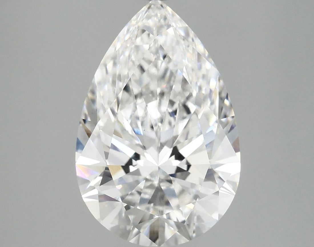 Loose Diamond - PEAR 4.8ct E VS1: Loose Diamond - PEAR 4.8ct E VS1 Source: This is a real non-mined Diamond that has been grown in a lab Shape: PEAR Carats: 4.8 Color: E Clarity: VS1 Certification: IGI Video: