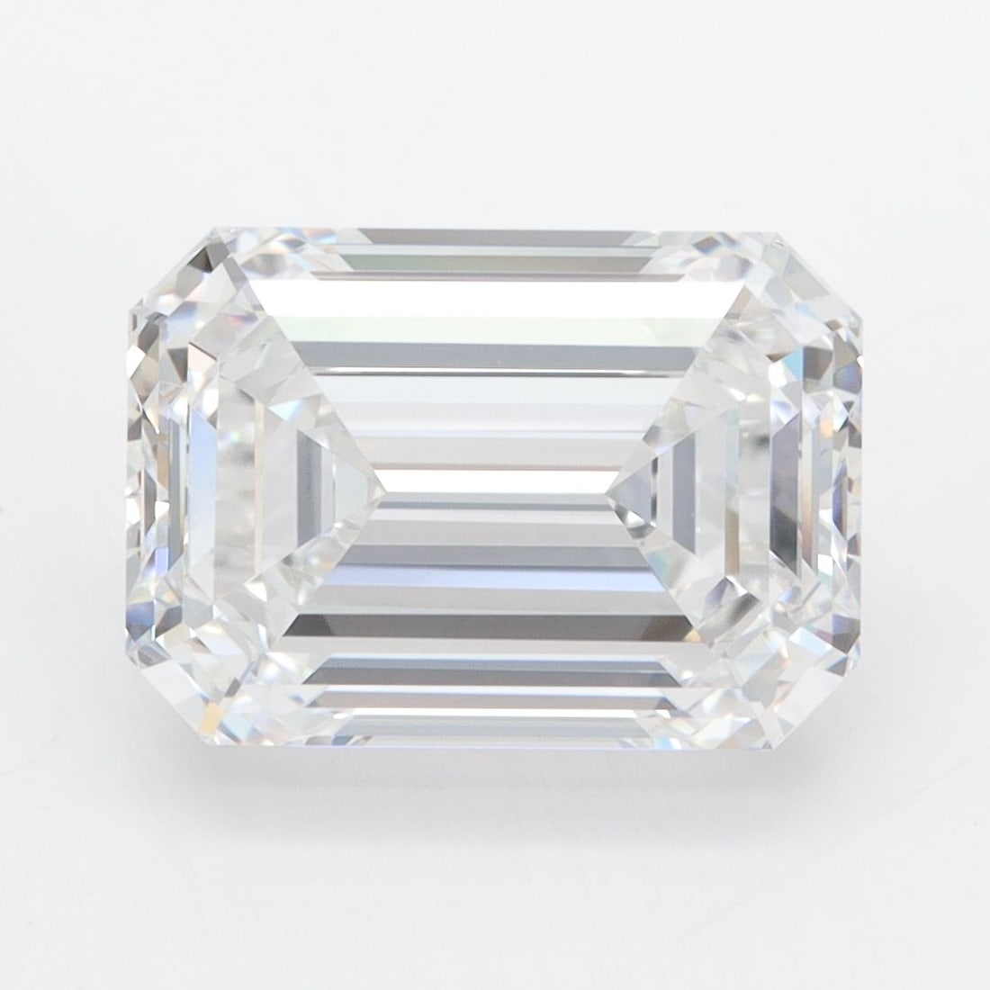 Loose Diamond - EMERALD 5.08ct E VVS1: Loose Diamond - EMERALD 5.08ct E VVS1 Source: This is a real non-mined Diamond that has been grown in a lab Shape: EMERALD Carats: 5.08 Color: E Clarity: VVS1 Certification: GIA Video: