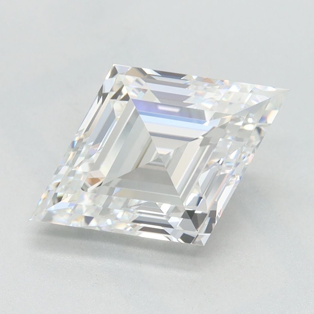Loose Diamond - LOZENGE 0.32ct E VS1: Loose Diamond - LOZENGE 0.32ct E VS1 Source: This is a real non-mined Diamond that has been grown in a lab Shape: LOZENGE Carats: 0.32 Color: E Clarity: VS1 Certification: NONE Video: