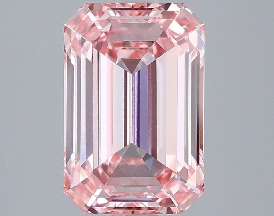 Loose Diamond - EMERALD 3.1ct Fancy Vivid Pink VS1: Loose Diamond - EMERALD 3.1ct Fancy Vivid Pink VS1 Source: This is a real non-mined Diamond that has been grown in a lab Shape: EMERALD Carats: 3.1 Color: Fancy Vivid Pink Certification: IGI Video: