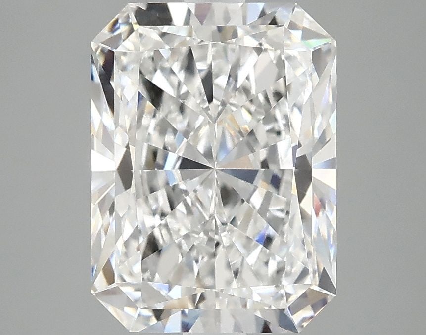 Loose Diamond - RADIANT 3.1ct E VVS2: Loose Diamond - RADIANT 3.1ct E VVS2 Source: This is a real non-mined Diamond that has been grown in a lab Shape: RADIANT Carats: 3.1 Color: E Clarity: VVS2 Certification: IGI Video:
