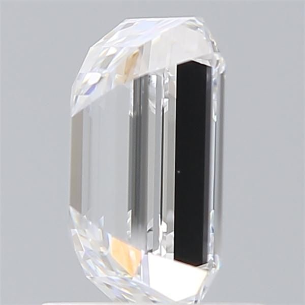 Loose Diamond - EMERALD 1.6ct E VS1: Loose Diamond - EMERALD 1.6ct E VS1 Source: This is a real non-mined Diamond that has been grown in a lab Shape: EMERALD Carats: 1.6 Color: E Clarity: VS1 Certification: IGI Video: