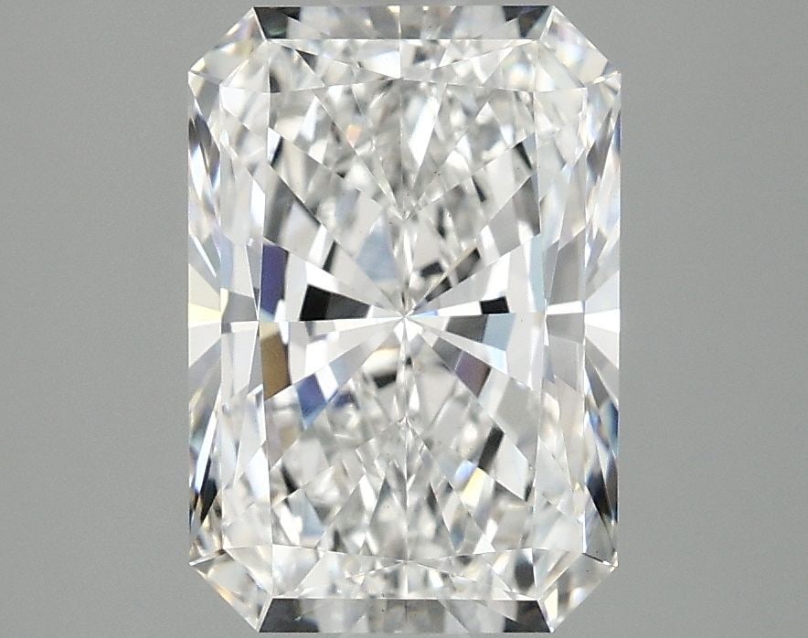 Loose Diamond - RADIANT 2.89ct E VS1: Loose Diamond - RADIANT 2.89ct E VS1 Source: This is a real non-mined Diamond that has been grown in a lab Shape: RADIANT Carats: 2.89 Color: E Clarity: VS1 Certification: IGI Video: