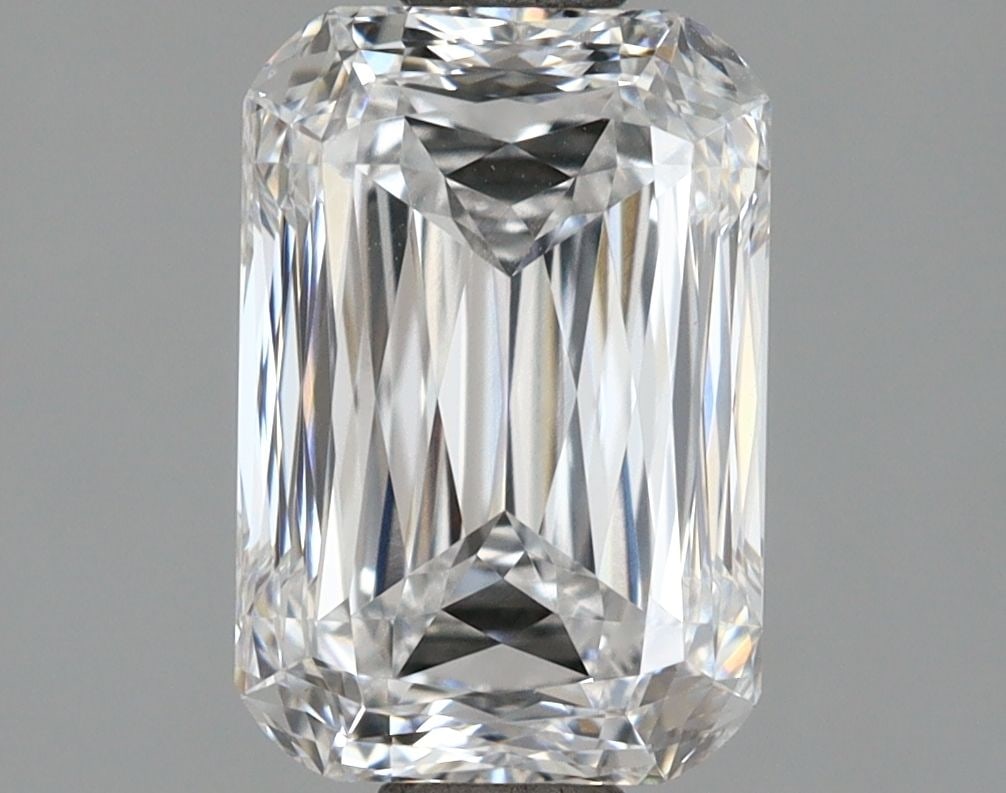 Loose Diamond - RADIANT 2.01ct D VVS2: Loose Diamond - RADIANT 2.01ct D VVS2 Source: This is a real non-mined Diamond that has been grown in a lab Shape: RADIANT Carats: 2.01 Color: D Clarity: VVS2 Certification: IGI Video: