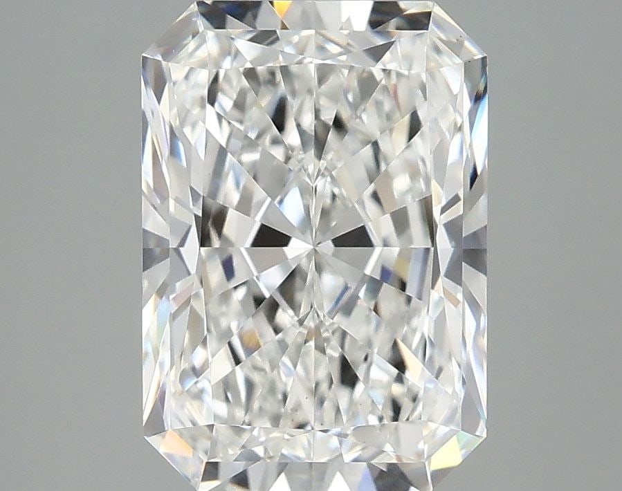 Loose Diamond - RADIANT 3.03ct E VS1: Loose Diamond - RADIANT 3.03ct E VS1 Source: This is a real non-mined Diamond that has been grown in a lab Shape: RADIANT Carats: 3.03 Color: E Clarity: VS1 Certification: IGI Video: