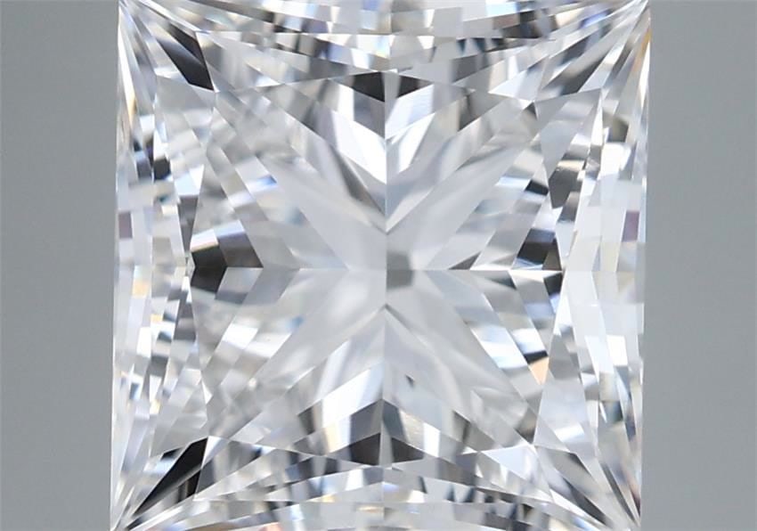 Loose Diamond - PRINCESS 4.57ct E VVS2: Loose Diamond - PRINCESS 4.57ct E VVS2 Source: This is a real non-mined Diamond that has been grown in a lab Shape: PRINCESS Carats: 4.57 Color: E Clarity: VVS2 Certification: IGI Video: