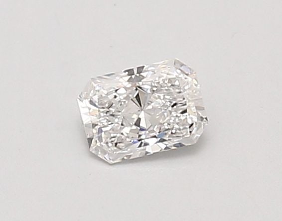 Loose Diamond - RADIANT 0.35ct D VS2: Loose Diamond - RADIANT 0.35ct D VS2 Source: This is a real non-mined Diamond that has been grown in a lab Shape: RADIANT Carats: 0.35 Color: D Clarity: VS2 Certification: IGI Video: