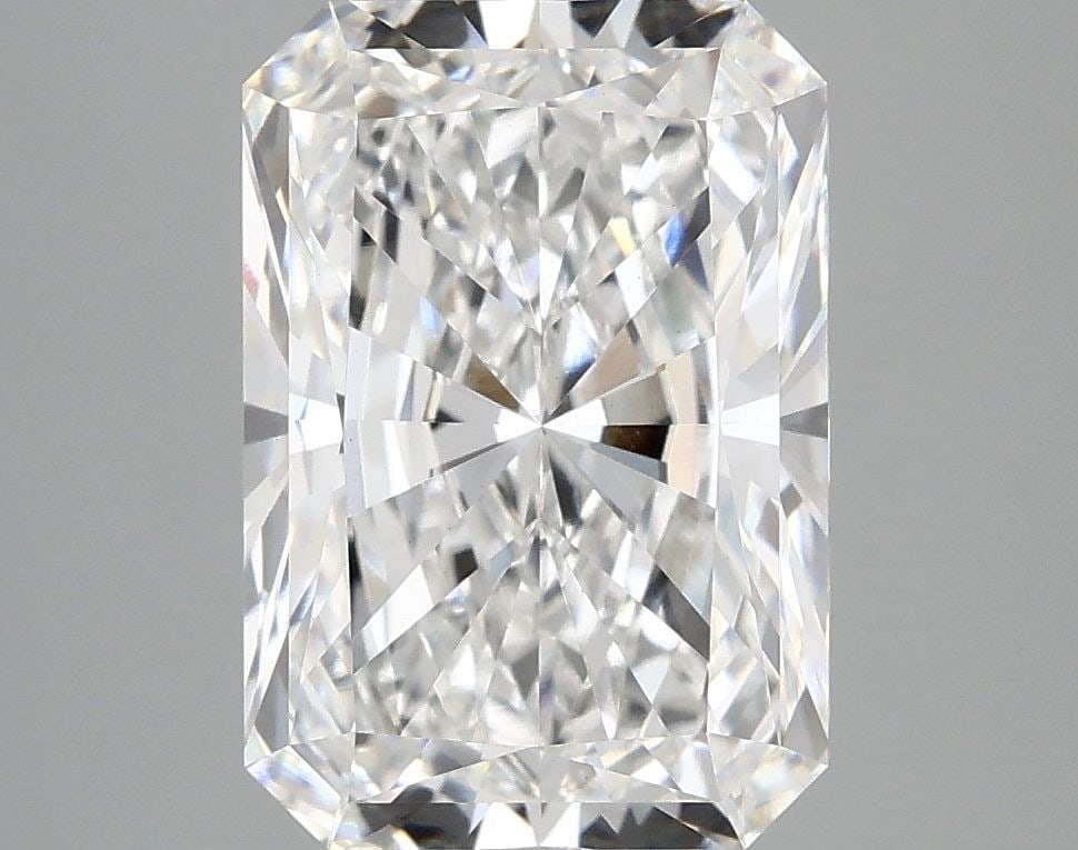 Loose Diamond - RADIANT 4.16ct E VS1: Loose Diamond - RADIANT 4.16ct E VS1 Source: This is a real non-mined Diamond that has been grown in a lab Shape: RADIANT Carats: 4.16 Color: E Clarity: VS1 Certification: IGI Video: