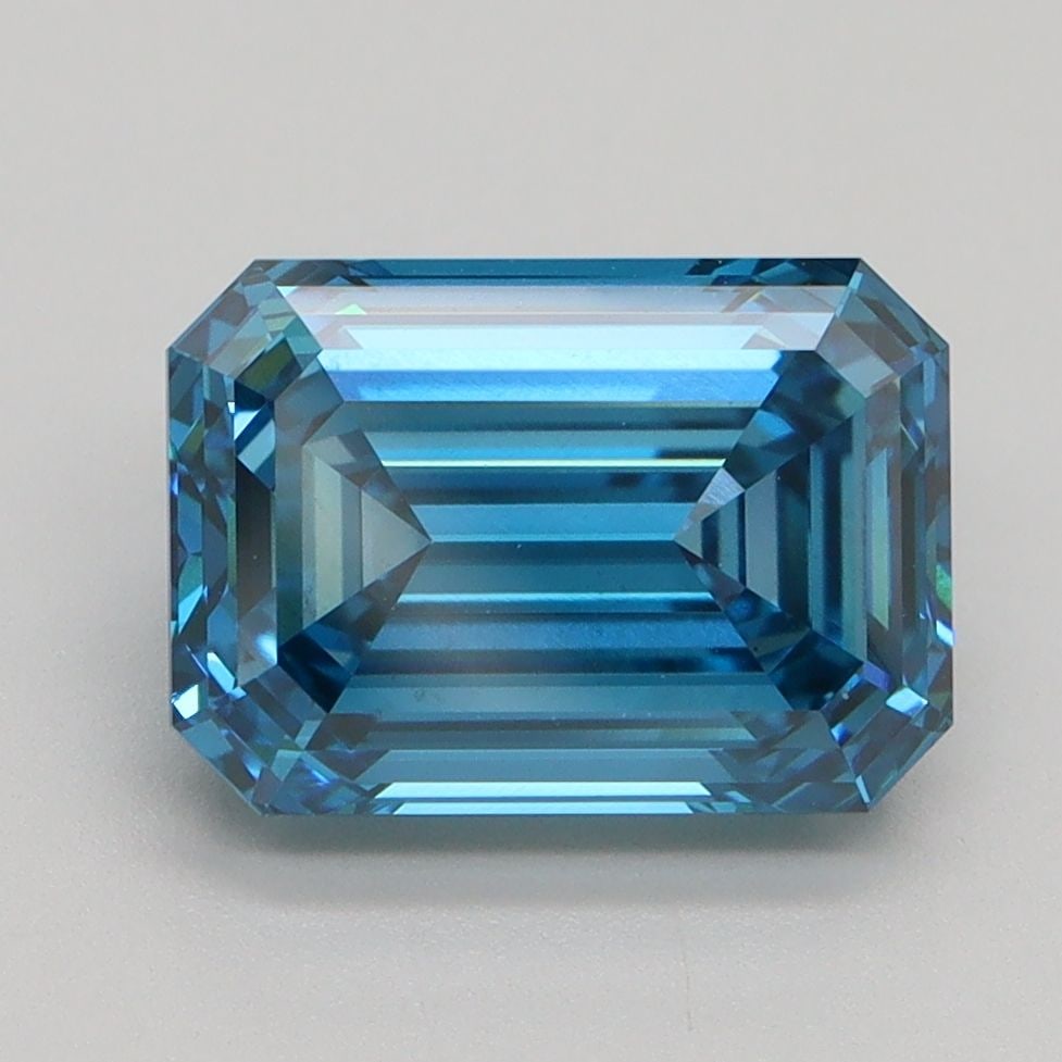 Loose Diamond - EMERALD 3.07ct Fancy Vivid Blue VS2: Loose Diamond - EMERALD 3.07ct Fancy Vivid Blue VS2 Source: This is a real non-mined Diamond that has been grown in a lab Shape: EMERALD Carats: 3.07 Color: Fancy Vivid Blue Certification: IGI Video: