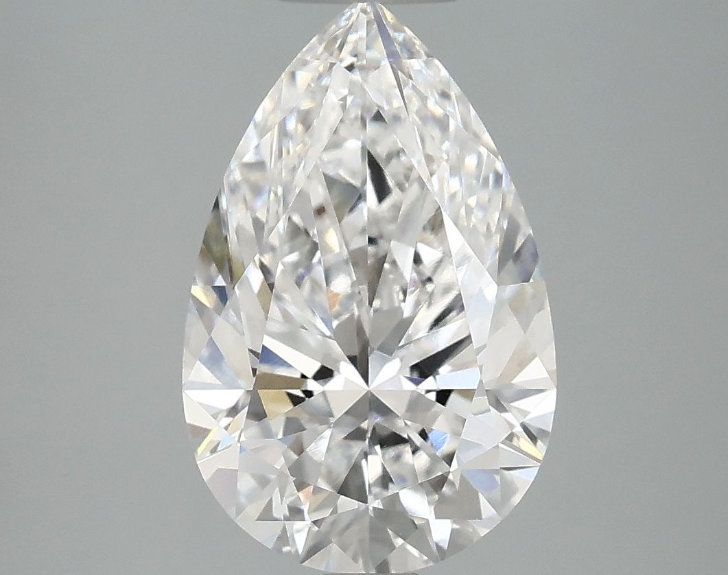 Loose Diamond - PEAR 3.09ct E VVS2: Loose Diamond - PEAR 3.09ct E VVS2 Source: This is a real non-mined Diamond that has been grown in a lab Shape: PEAR Carats: 3.09 Color: E Clarity: VVS2 Certification: IGI Video: