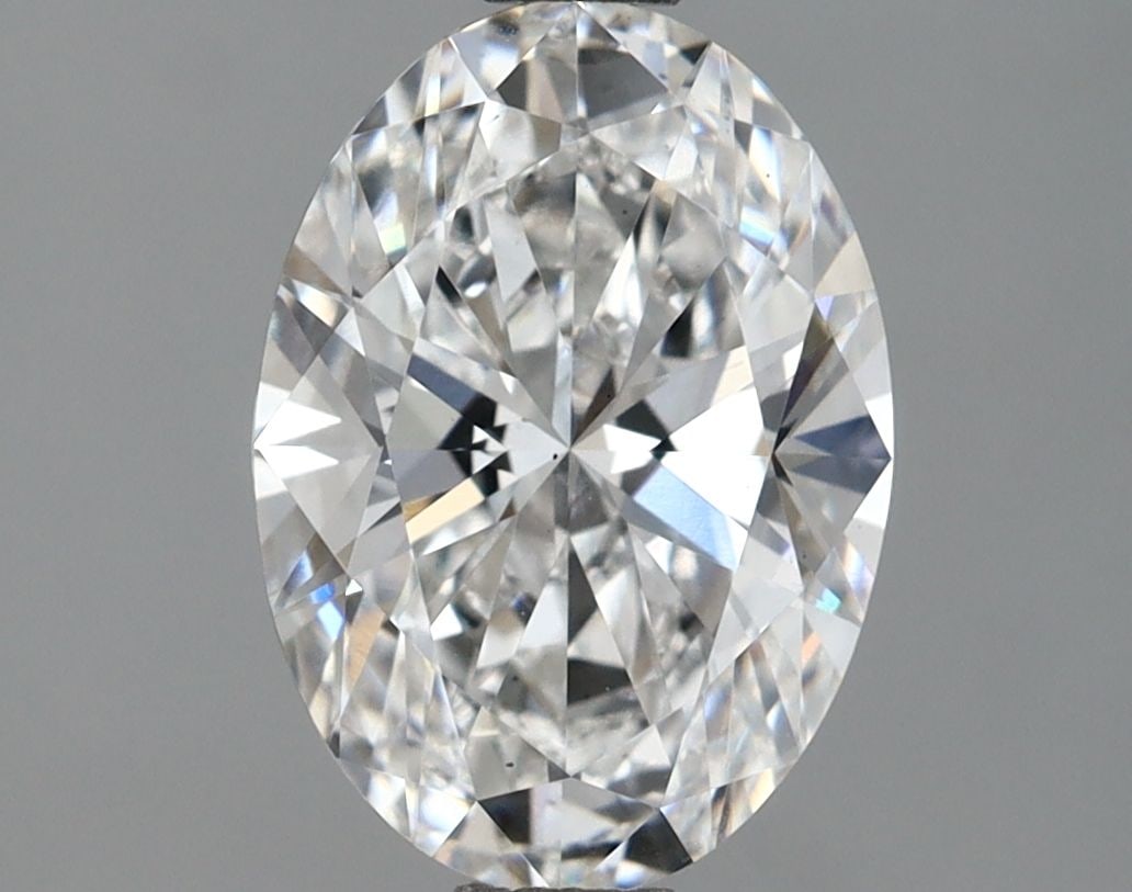 Loose Diamond - OVAL 1.64ct E VS1: Loose Diamond - OVAL 1.64ct E VS1 Source: This is a real non-mined Diamond that has been grown in a lab Shape: OVAL Carats: 1.64 Color: E Clarity: VS1 Certification: IGI Video: Video Link Additional