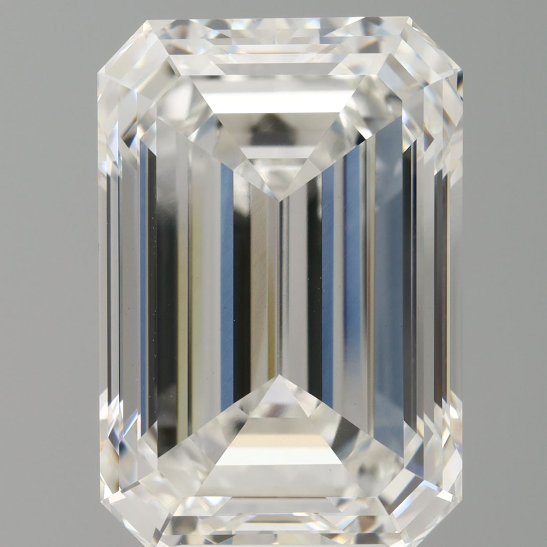 Loose Diamond - EMERALD 7.57ct F VVS2: Loose Diamond - EMERALD 7.57ct F VVS2 Source: This is a real non-mined Diamond that has been grown in a lab Shape: EMERALD Carats: 7.57 Color: F Clarity: VVS2 Certification: IGI Video: