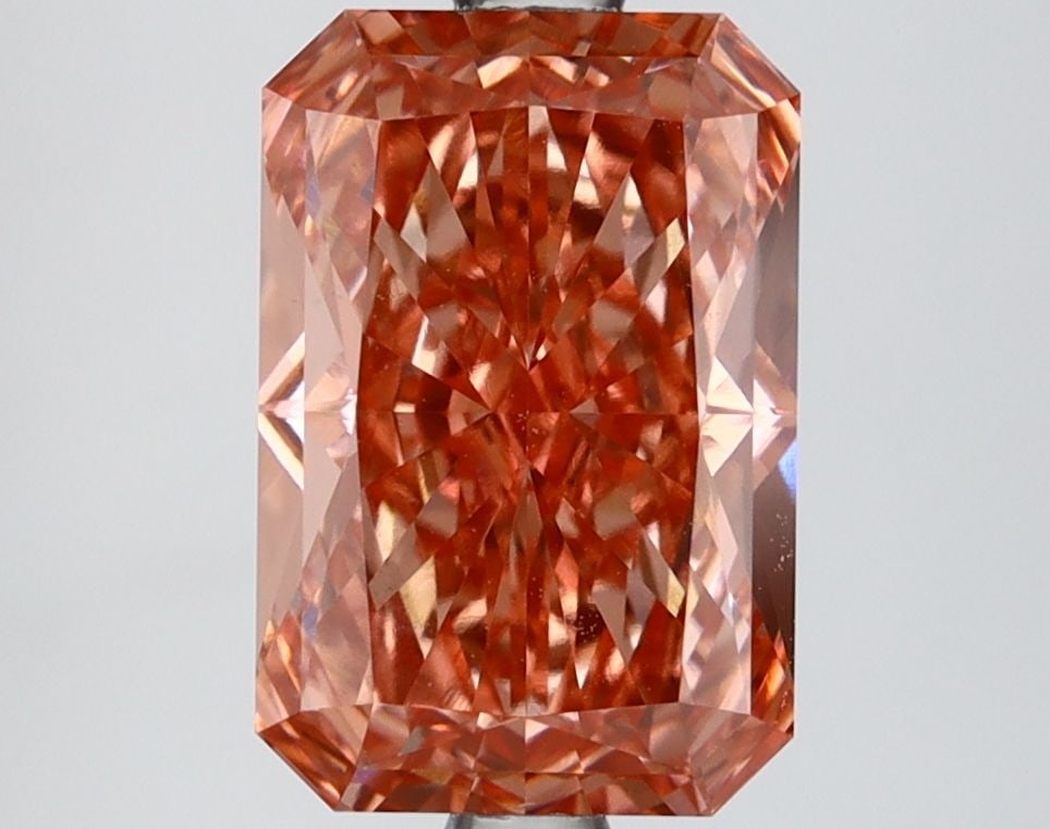 Loose Diamond - RADIANT 3.06ct Fancy Vivid Pink VS1: Loose Diamond - RADIANT 3.06ct Fancy Vivid Pink VS1 Source: This is a real non-mined Diamond that has been grown in a lab Shape: RADIANT Carats: 3.06 Color: Fancy Vivid Pink Certification: IGI Video: