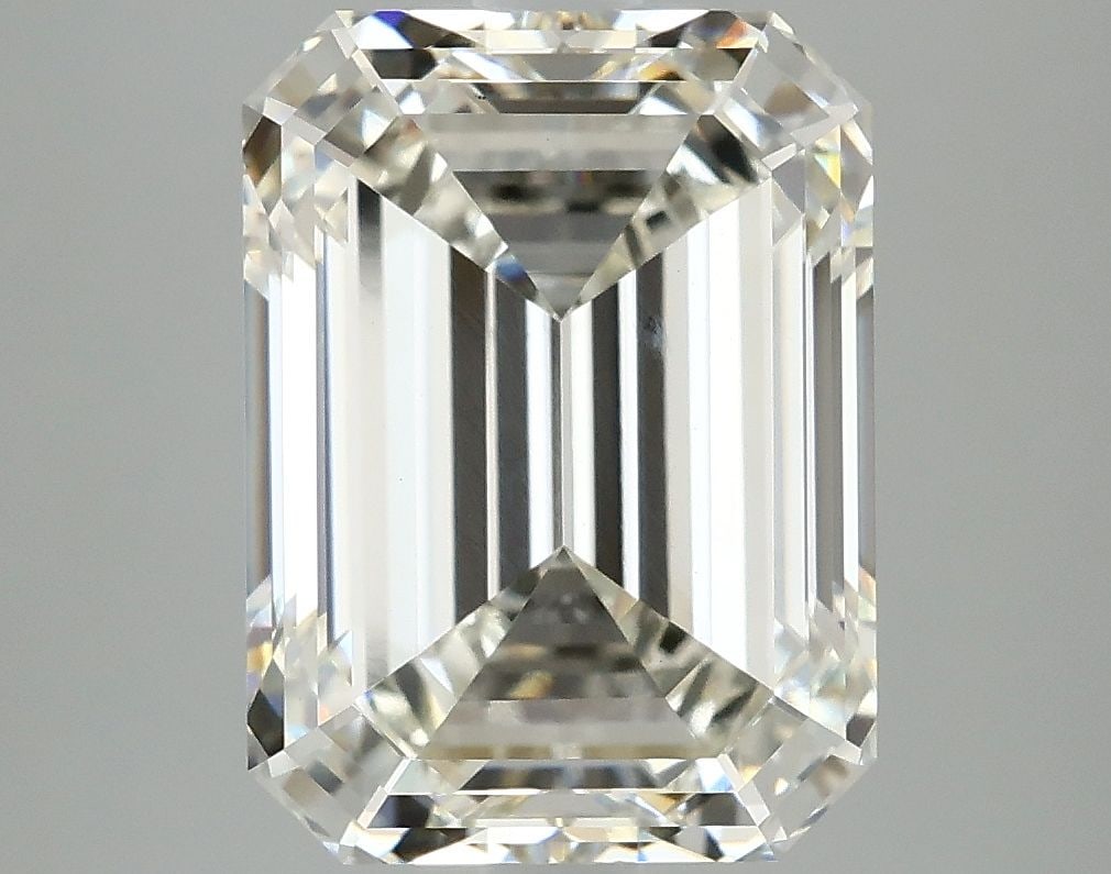 Loose Diamond - EMERALD 5.05ct H VS1: Loose Diamond - EMERALD 5.05ct H VS1 Source: This is a real non-mined Diamond that has been grown in a lab Shape: EMERALD Carats: 5.05 Color: H Clarity: VS1 Certification: IGI Video: