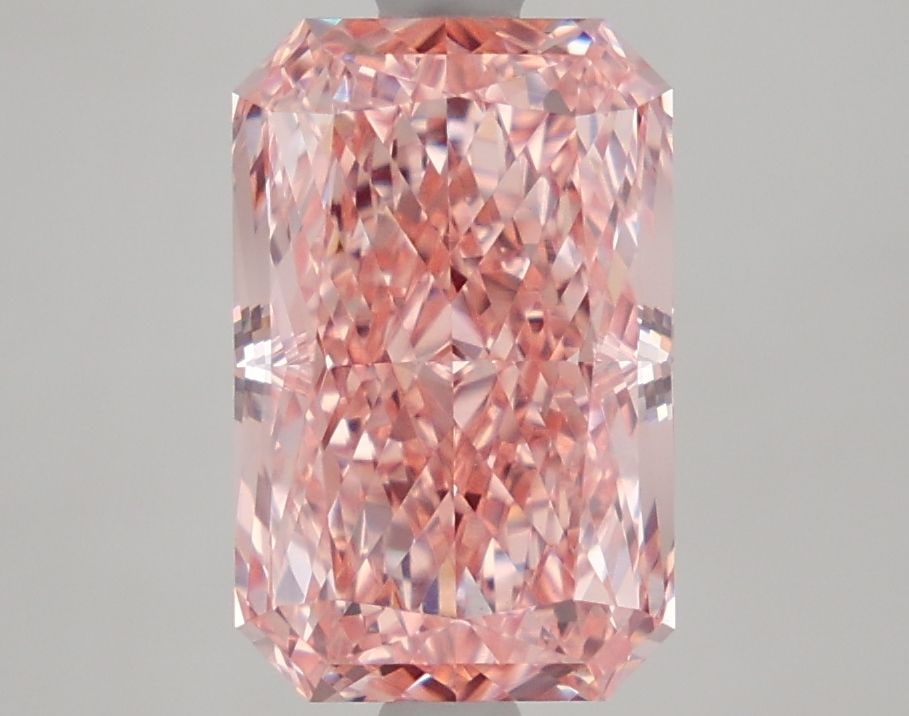 Loose Diamond - RADIANT 3.21ct Fancy Vivid Pink VVS2: Loose Diamond - RADIANT 3.21ct Fancy Vivid Pink VVS2 Source: This is a real non-mined Diamond that has been grown in a lab Shape: RADIANT Carats: 3.21 Color: Fancy Vivid Pink Certification: IGI Video: