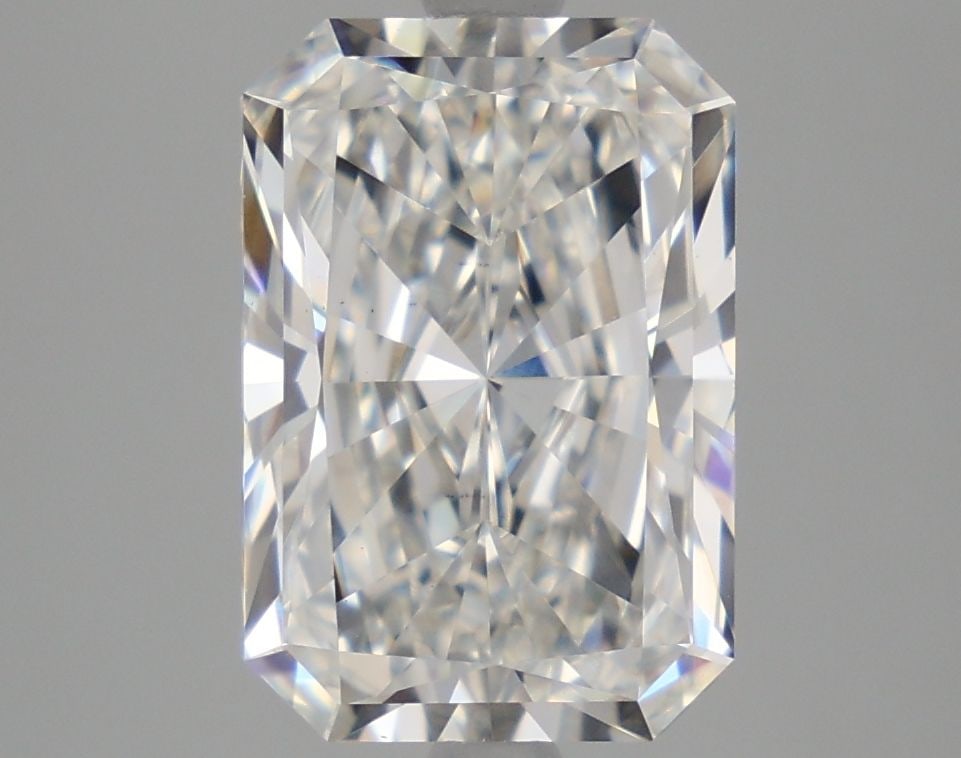 Loose Diamond - RADIANT 4.02ct F VS1: Loose Diamond - RADIANT 4.02ct F VS1 Source: This is a real non-mined Diamond that has been grown in a lab Shape: RADIANT Carats: 4.02 Color: F Clarity: VS1 Certification: IGI Additional images availa