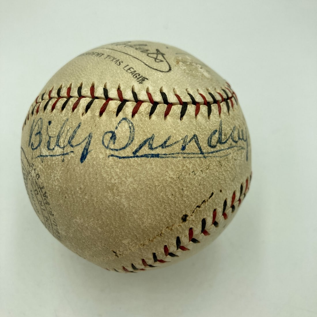 Rare Billy Sunday Signed 1925 American League Baseball with Beckett COA: Rare Billy Sunday Signed 1925 American League Baseball with Beckett COA This rare 1925 American League baseball features the autograph of the renowned evangelist Billy Sunday, making it a unique colle