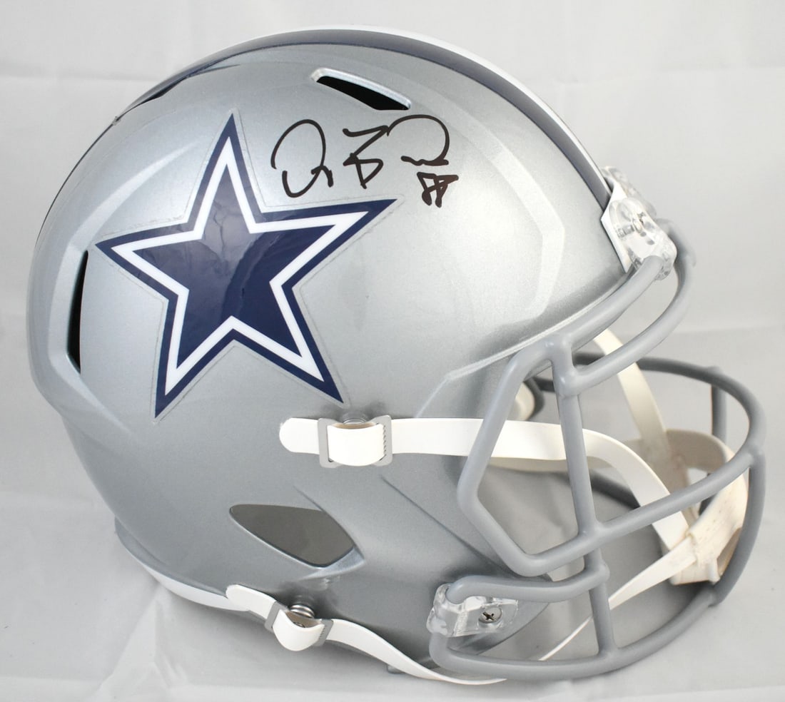 Dallas Cowboys Speed Helmet Signed by Dez Bryant Beckett Hologram: Dallas Cowboys Speed Helmet Signed by Dez Bryant Beckett Hologram This is a pre-owned Dallas Cowboys full-size Speed helmet autographed by Dez Bryant. The helmet is an original item and features authe
