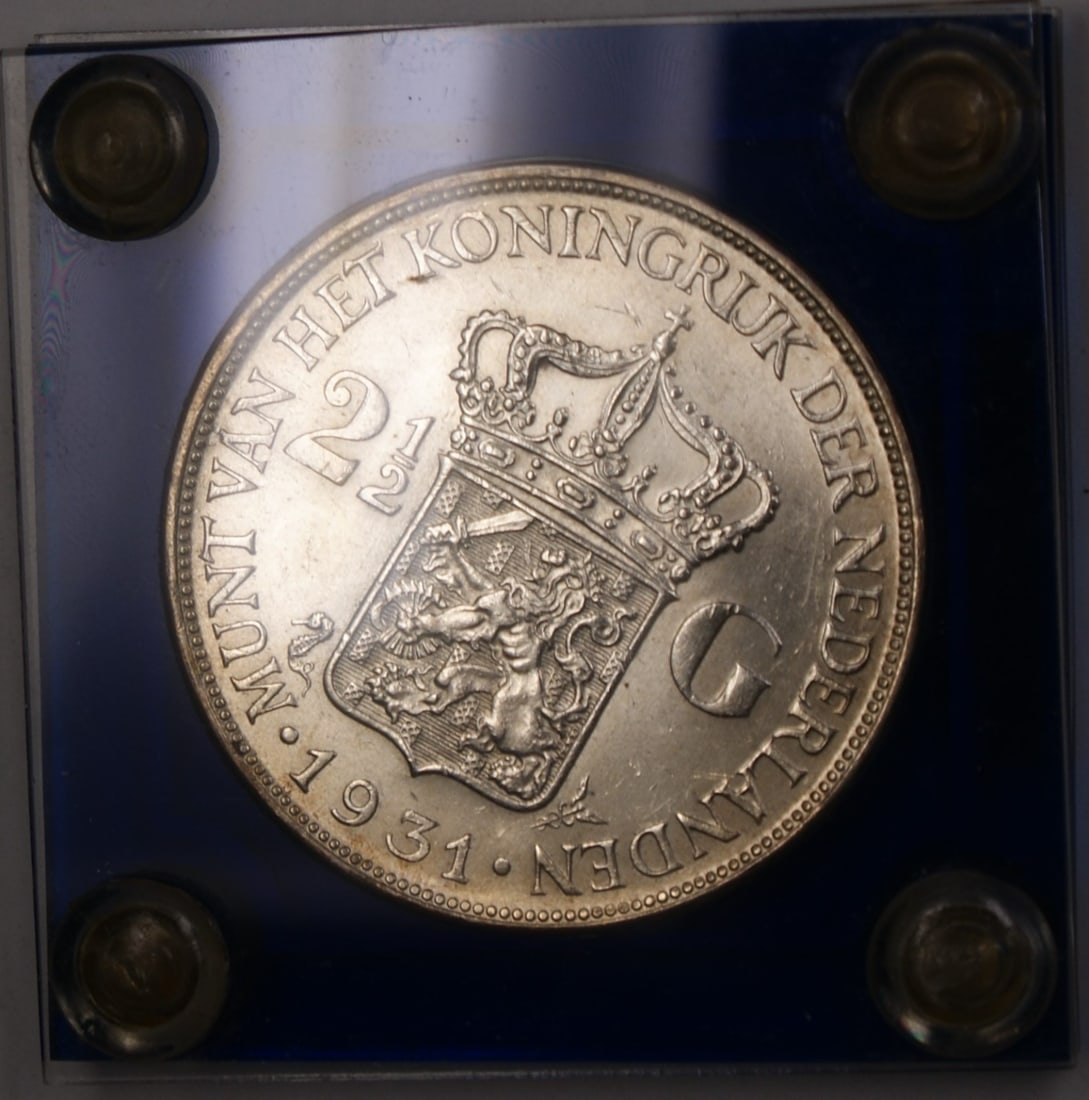 Netherlands 1931 Silver 2-1/2 Gulden Coin in Blue Plastic Holder (1 of 3)