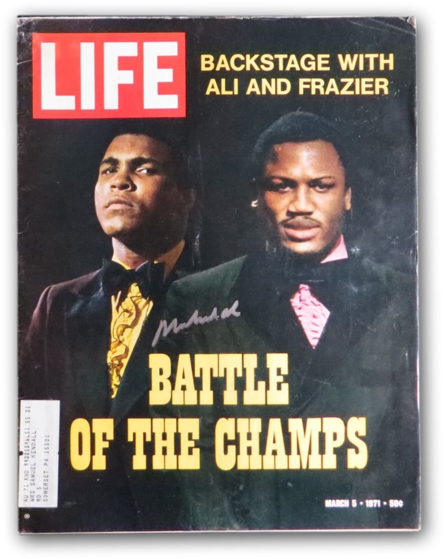 Muhammad Ali Autographed LIFE Magazine March 5 1971 Authenticated: Muhammad Ali Autographed LIFE Magazine March 5 1971 Authenticated This is a Muhammad Ali signed and authenticated LIFE Magazine from March 5, 1971, featuring the iconic boxing match against Joe Frazie