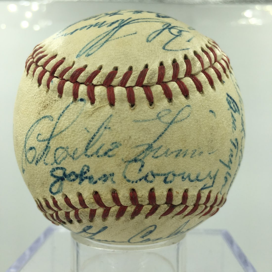 1955 Milwaukee Braves Baseball Signed by Team Including Hank Aaron JSA Authenticated: 1955 Milwaukee Braves Baseball Signed by Team Including Hank Aaron JSA Authenticated This is an original 1955 Milwaukee Braves team-signed baseball featuring the signatures of key players including Ha