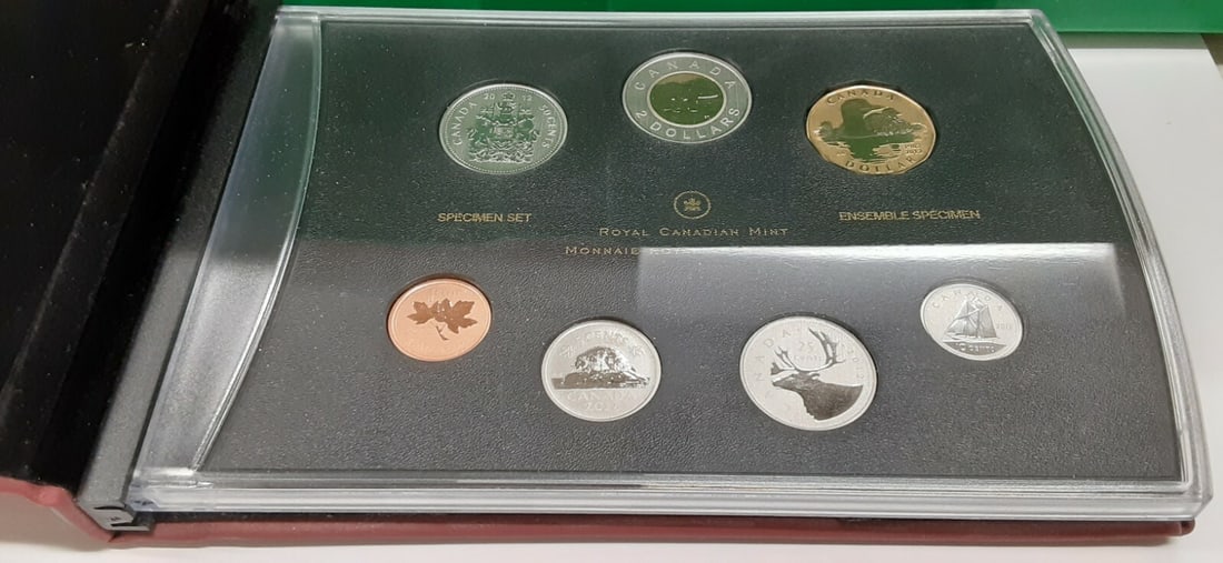 Canada 2012 Seven Coin Specimen Set in RCM Case With COA: Canada 2012 Seven Coin Specimen Set in RCM Case With COA This is a 2012 Canada 7-piece specimen coin set, including denominations from cent through 2 dollar, featuring the Loon $1 and a bi-metallic $2