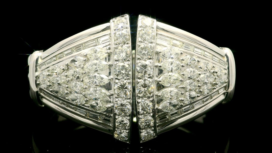 18k White Gold 10ct Diamond Wide Flared Hinged Bangle Bracelet: 18k White Gold 10ct Diamond Wide Flared Hinged Bangle Bracelet This exquisite 18k white gold bangle bracelet features a stunning array of natural diamonds, totaling approximately 10.0 carats. The brac