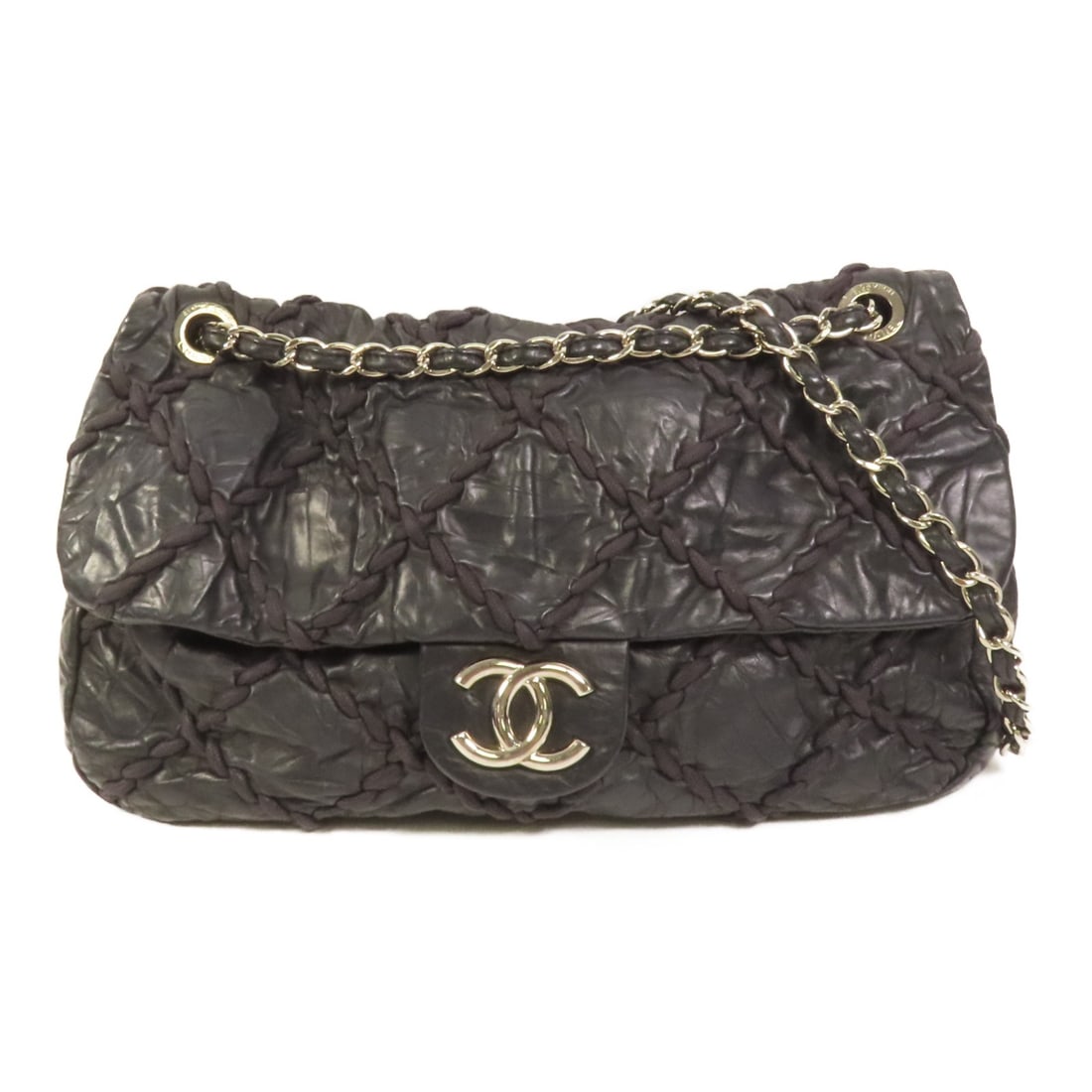 CHANEL Black Calfskin CC Shoulder Bag SHW: CHANEL Black Calfskin CC Shoulder Bag SHW This CHANEL shoulder bag is crafted from black calfskin leather and features the iconic CC logo with silver-tone hardware. Designed for women, it offers a cla